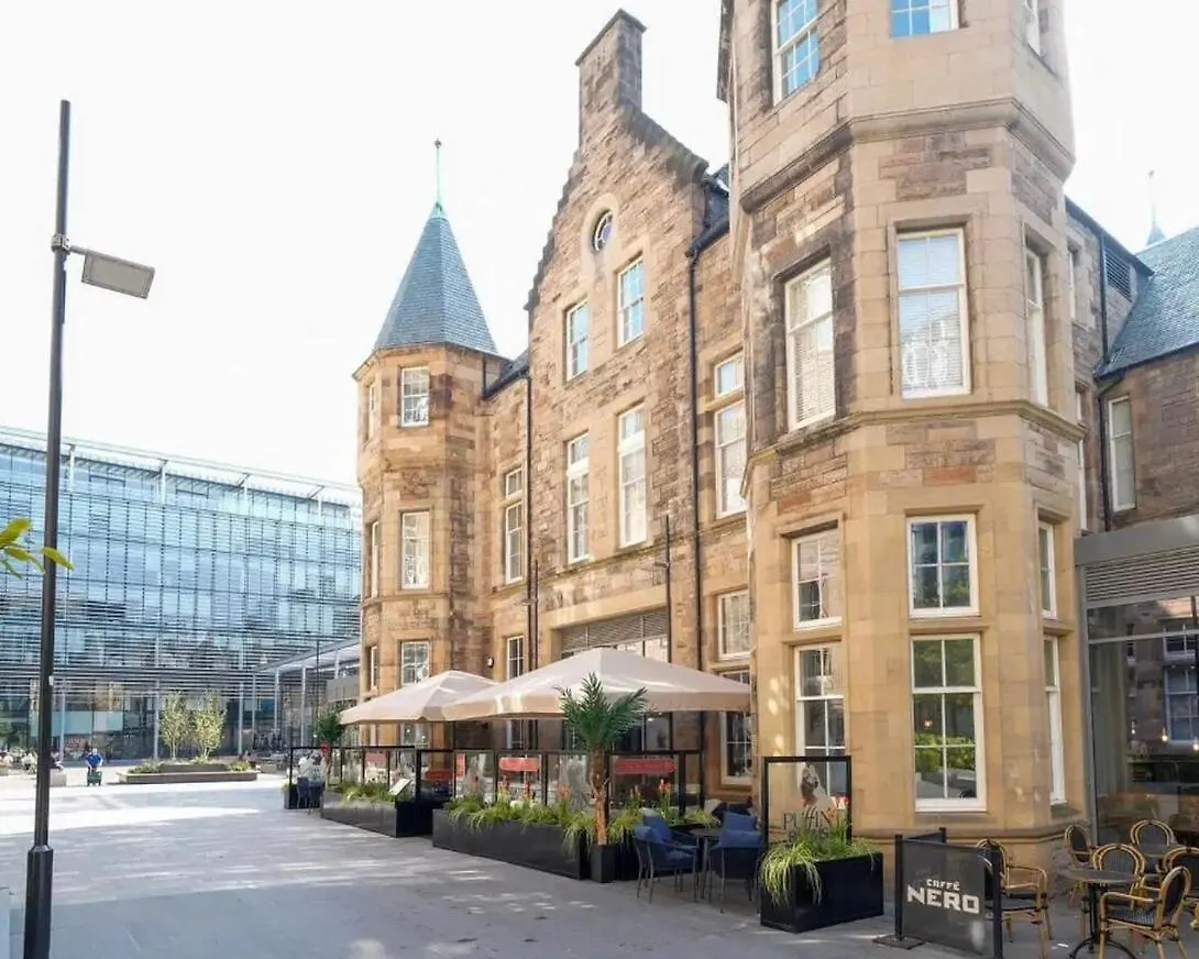Modern Stylish Nests - Central Edinburgh Location